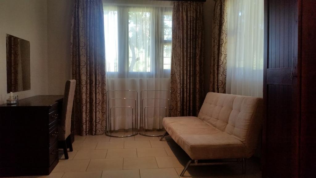 Summerset Place Country House Bela-Bela Extérieur photo