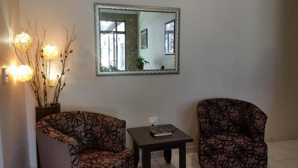 Summerset Place Country House Bela-Bela Extérieur photo